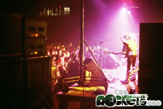 ROCKETS live nel 1979, un elevatore Morley  - © LesROCKETS.com