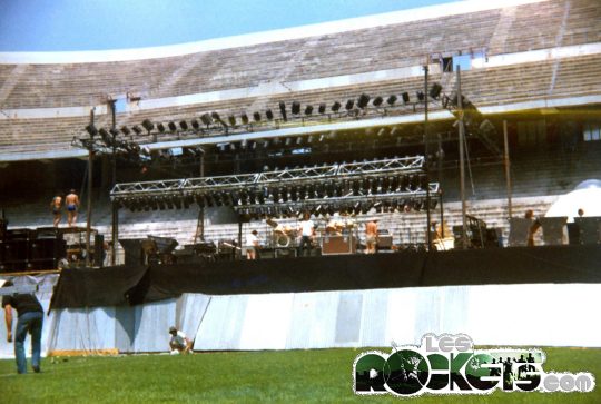 Discostadio 1980 - Allestimento del palco - © LesROCKETS.com