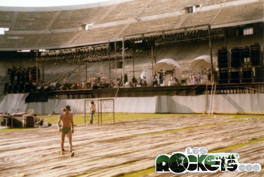 Discostadio 1980 - Allestimento del palco - © LesROCKETS.com